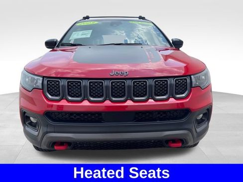 Used 2023 Jeep Compass Trailhawk w/ Sun and Sound Group AWD/4WD image 8