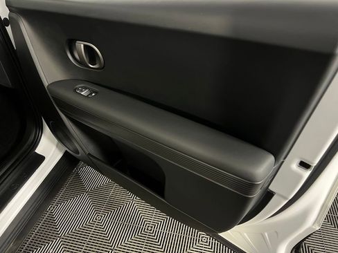 Used 2025 Hyundai Ioniq 5 SEL image 35