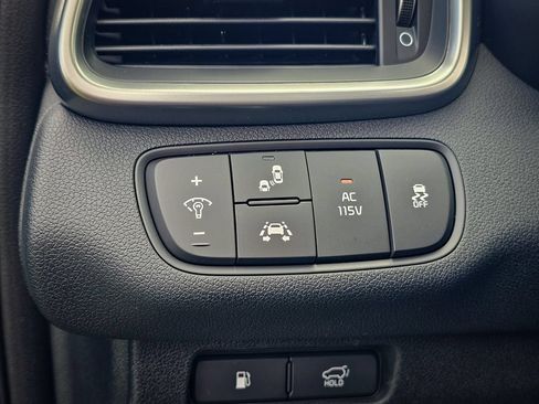 Used 2019 Kia Sorento EX w/ EX Touring Package FWD image 13