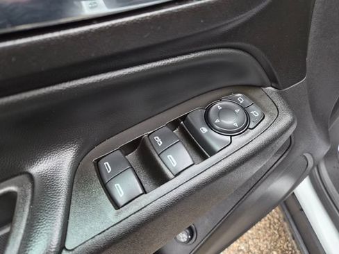 Used 2024 Chevrolet Equinox LT FWD image 14