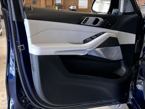 Certified 2025 BMW X5 M60i image 21