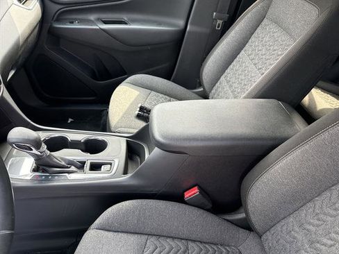 Certified 2024 Chevrolet Equinox LT w/ LPO, Floor Liner Package image 23