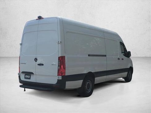 Used 2023 Mercedes-Benz Sprinter 2500 image 5
