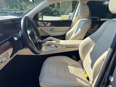 Used 2024 Mercedes-Benz GLS 450 4MATIC image 33