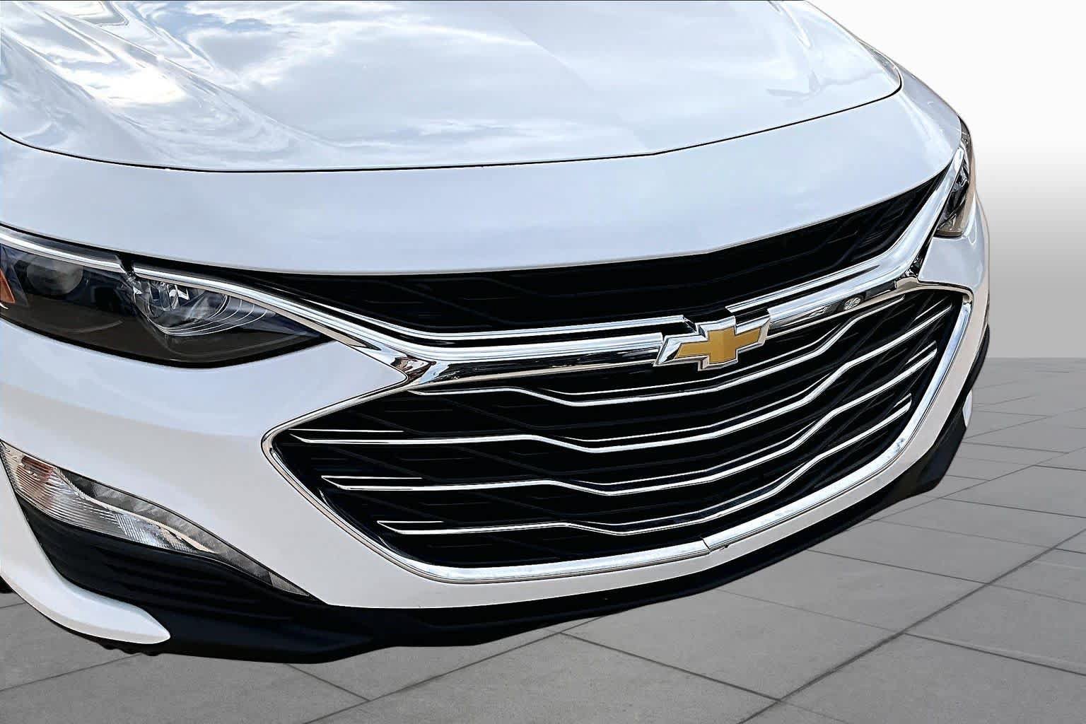 Used 2023 Chevrolet Malibu LT FWD image 28