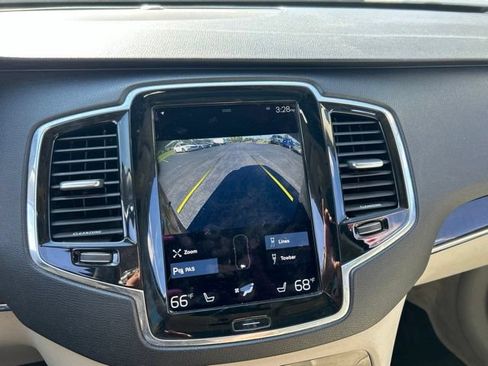 Used 2016 Volvo XC90 T6 Momentum w/ Momentum Plus Package AWD/4WD image 19