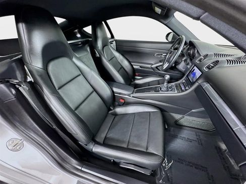Used 2018 Porsche 718 Cayman image 21
