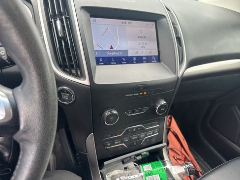 Used 2020 Ford Edge SEL w/ Convenience Package FWD image 2