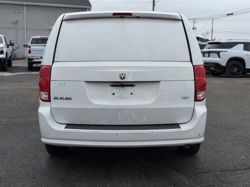 Used 2014 RAM C/V Tradesman image 6