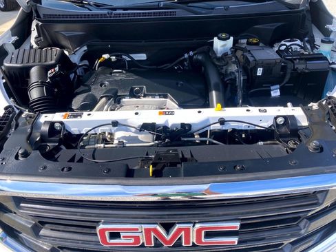 Used 2018 GMC Terrain SLE FWD image 16