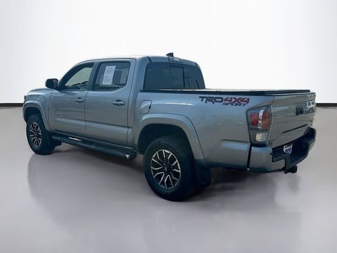 Used 2021 Toyota Tacoma TRD Sport w/ Technology Package AWD/4WD image 5