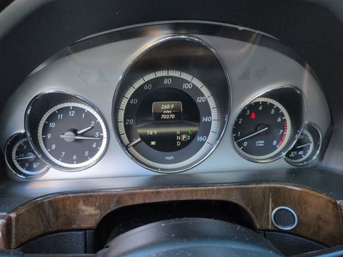 Used 2013 Mercedes-Benz E 350 Sedan image 21
