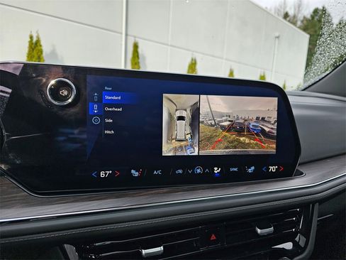 Used 2025 Chevrolet Tahoe Z71 w/ Comfort Package image 27