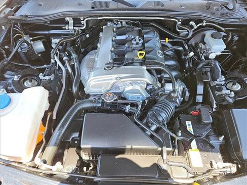 Used 2017 MAZDA MX-5 Miata RF Grand Touring RWD image 20