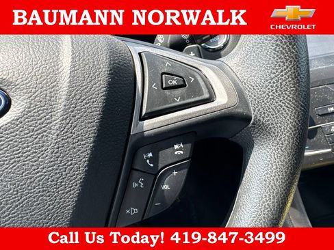 Used 2019 Ford Fusion SE FWD image 24