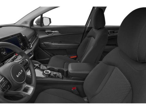 Used 2025 Kia Sportage LX FWD image 10