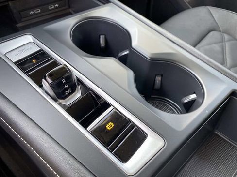 Used 2024 Volkswagen Atlas SE image 8