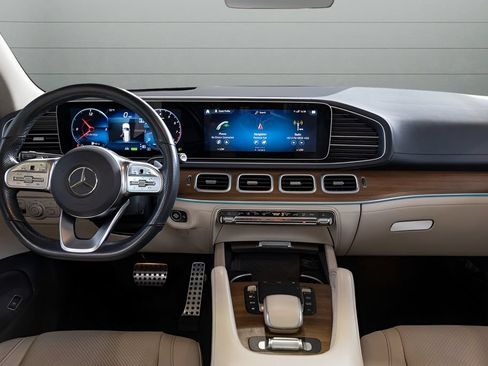 Used 2023 Mercedes-Benz GLS 450 4MATIC w/ AMG Line Exterior image 25