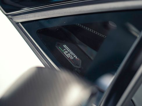 Used 2020 Lamborghini Aventador SVJ AWD/4WD image 61