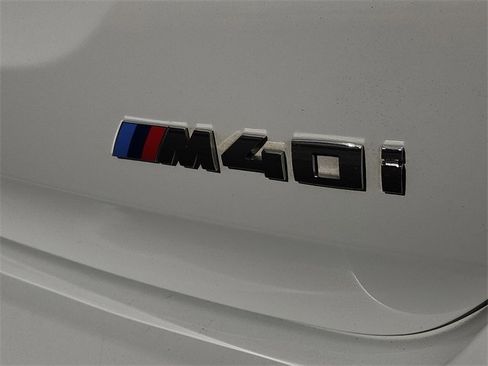 Used 2022 BMW X3 M40i w/ Premium Package image 9