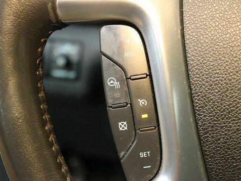 Used 2016 Chevrolet Traverse LTZ image 22