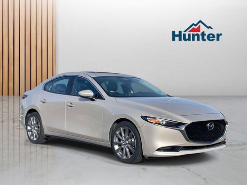 Used 2024 MAZDA MAZDA3 s FWD image 1