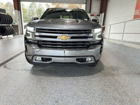 Used 2020 Chevrolet Silverado 1500 LTZ w/ LTZ Premium Package image 12
