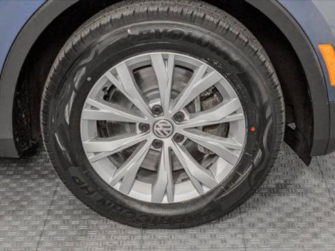 Used 2019 Volkswagen Tiguan S w/ Driver Assistance Package FWD image 34