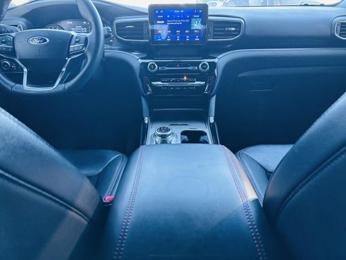 Used 2023 Ford Explorer ST-Line w/ Class IV Trailer Tow Package image 28