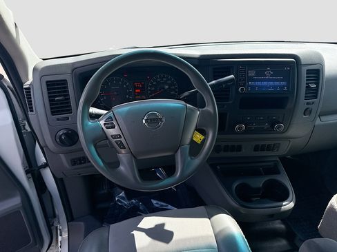 Used 2021 Nissan NV 2500 S image 16