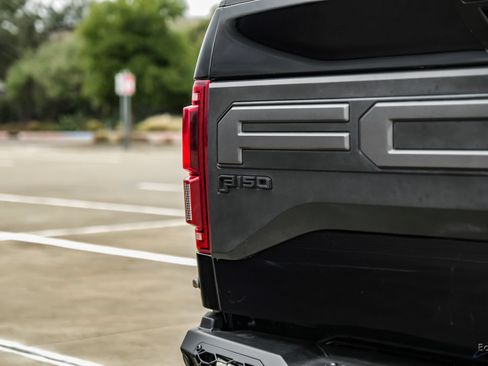 Used 2020 Ford F150 Raptor w/ Equipment Group 802A Luxury AWD/4WD image 16
