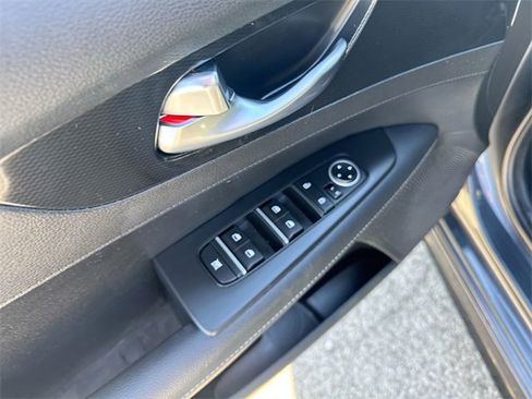 Used 2022 Kia Forte GT-Line w/ GT-Line Premium Package image 19