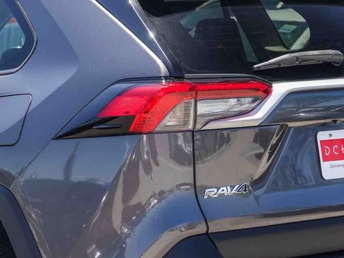 Used 2020 Toyota RAV4 Limited w/ Carpet Mat Package AWD/4WD image 7