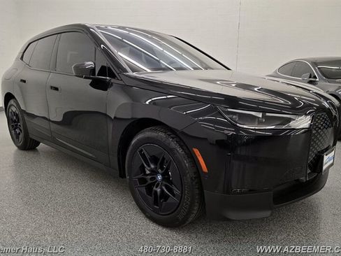 Used 2024 BMW iX xDrive50 AWD/4WD image 6