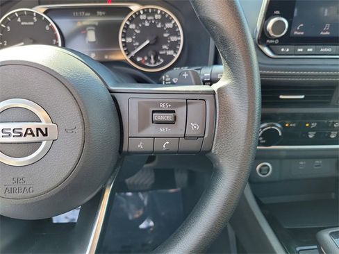 Used 2021 Nissan Rogue S image 14