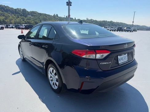 Used 2024 Toyota Corolla LE FWD image 5