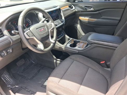 Used 2021 GMC Acadia SLE w/ Driver Convenience Package FWD image 12