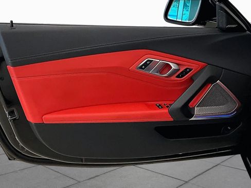 Used 2024 BMW Z4 M40i w/ Premium Package RWD image 17