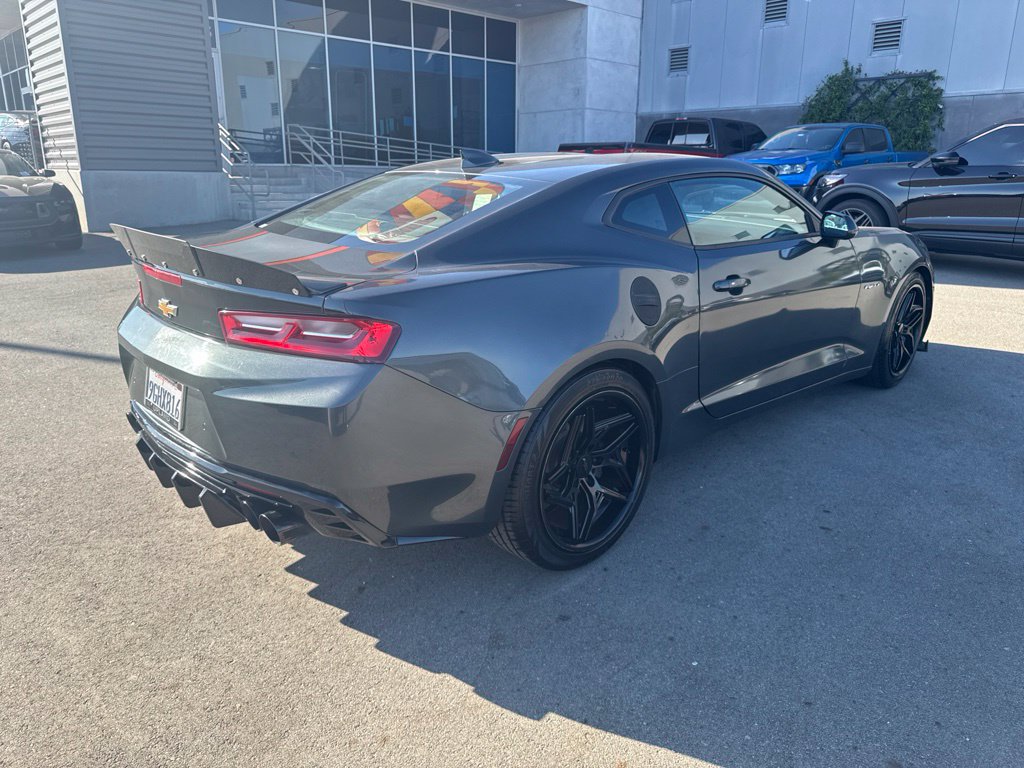 Used 2017 Chevrolet Camaro LT RWD image 17