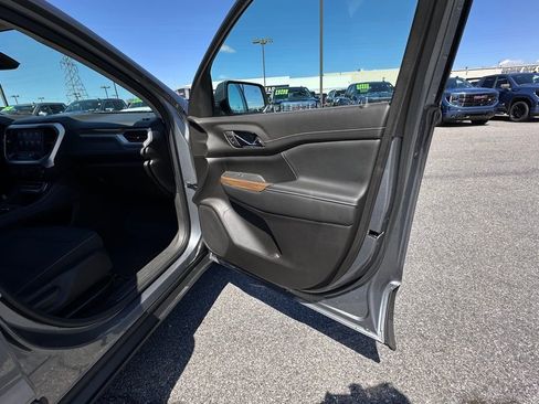 Used 2022 GMC Acadia SLE w/ Driver Convenience Package AWD/4WD image 14