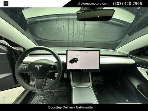 Used 2021 Tesla Model 3 Performance image 26