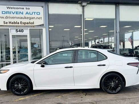 Used 2021 Toyota Camry SE image 26