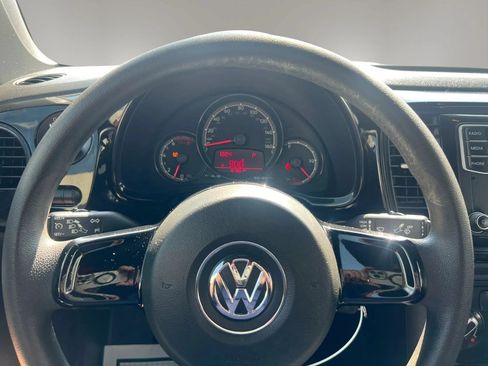 Used 2017 Volkswagen Beetle 1.8T FWD image 16