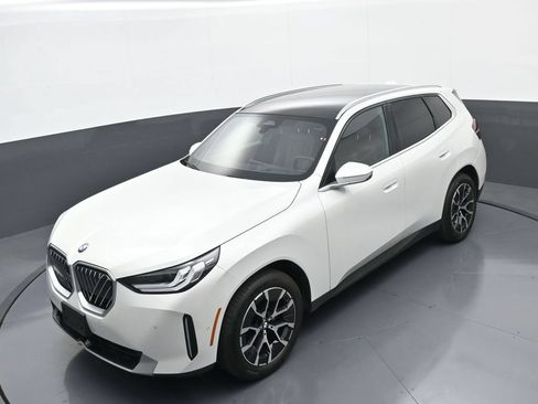 Used 2025 BMW X3 xDrive30i w/ Premium Package AWD/4WD image 31