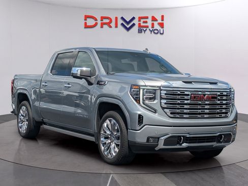 Used 2024 GMC Sierra 1500 Denali w/ Denali Reserve Package AWD/4WD image 7
