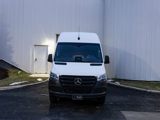 Used 2025 Mercedes-Benz Sprinter 3500 video 2