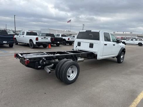 New 2026 RAM 5500 Tradesman w/ Chrome Appearance Group image 13