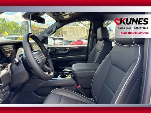 New 2026 GMC Yukon Elevation AWD/4WD image 12