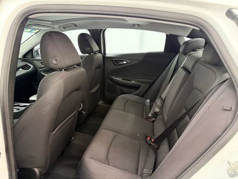 Used 2022 Chevrolet Malibu LT image 13