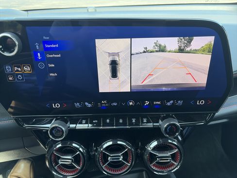 Used 2025 Chevrolet Blazer EV RS AWD/4WD image 28